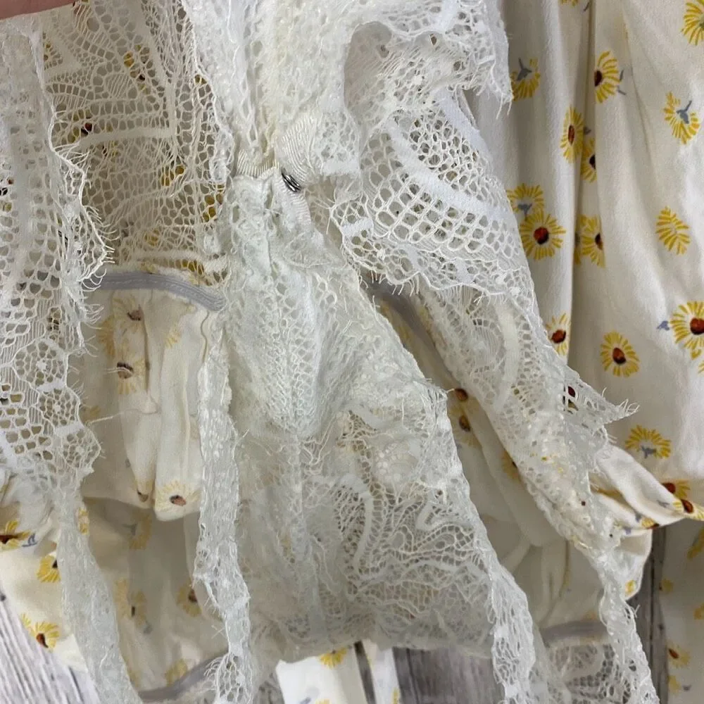 Free People Sunflower Lace Bell Sleeve V-neck Bodysuit Size M D